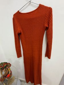 Ribbed Knit Long Sleeve Midi Dress