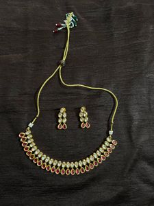 Red & White Stone Necklace Set