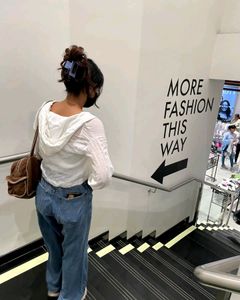 Trendy White Crop Hoodie For Girls 🤍🫣