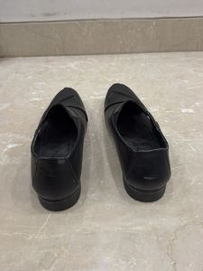 Black Indian Wear jutti