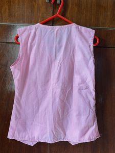 pink vest top