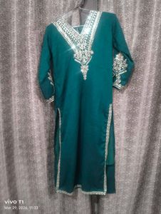 Elegant Green Embellished Kurta sets