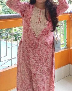 Elegant Pink Paisley Print Kurta