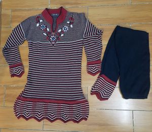 Cozy Striped Winter Dress with Leggings