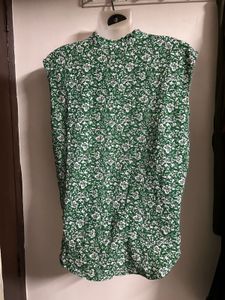 Chic Green Floral Sleeveless Top