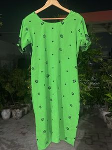 Vibrant Green &amp; Black Floral Kurta