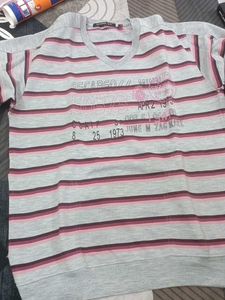 Striped V-Neck T-Shirt woolen