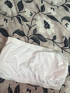 🤍White Tube Bra From Urbanic