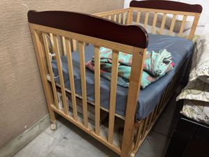 Baby Crib with Mattress and Bedding