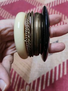 Set of 5 Bangles
