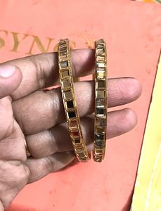 Elegant hand made Gold stone Bangles