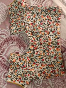 Elegant Off-White Blouse with Floral Embroidery