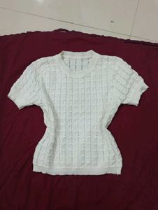 Chic White Knit Top