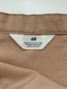 H&amp;M Beige Pleated Mini Skirt XS Korean Style