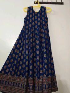 Navy Blue Floral Maxi Dress 💙