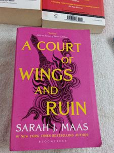 A Court of Thorns and Roses Set 4 Book