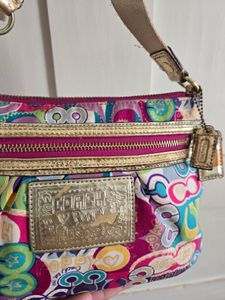 Coach Poppy Pop C Signature Graffiti Crossbody bag