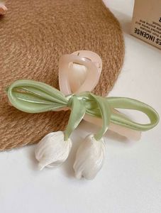Cute Tulip Hair Claw Clip