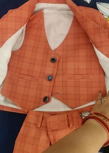 It's 3 Piece Coatpant