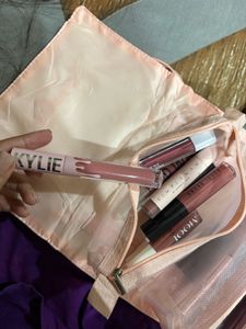 Kylie Lipstick- 808