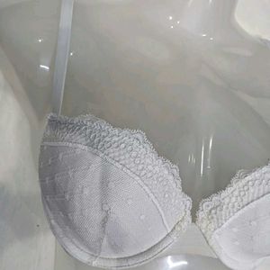 🪔 Elegant White Lace Trim Bra