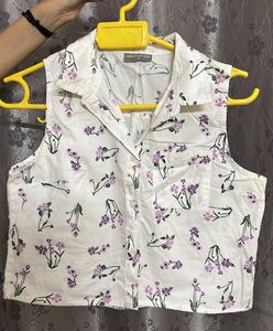 Floral Sleeveless Cropped Shirt
