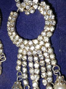 Stunning Dangle Earrings with Pearls