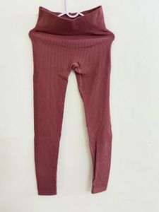 Maroon Ribbed High-Waisted Leggings