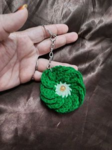 crochet flower keychain