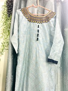 Elegant Blue Embroidered Kurta