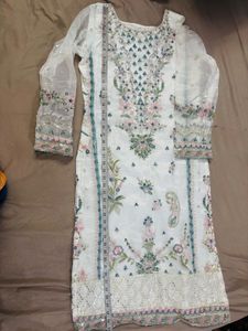 Elegant Embroidered Kurta