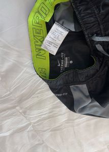 Nike Men's Black Joggers with Grey Accents