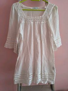 Chic White Lace Trim Tunic Top