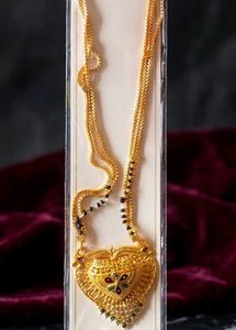 Golden Mangalsutra with Intricate Pendant
