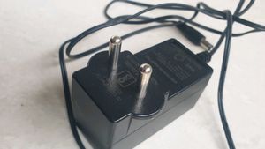 Switching Power Adapter