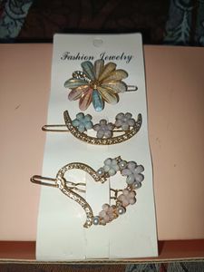 Set of 3 Hair Clips - Flower, Moon & Heart