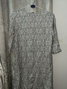 Elegant Paisley Print Top