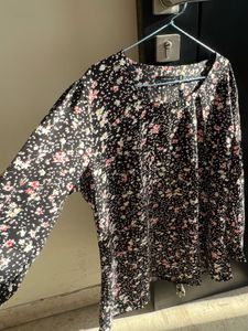 Floral Print Long Sleeve Top
