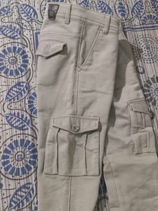 Cargo Style Jeans - Stylish and Functional