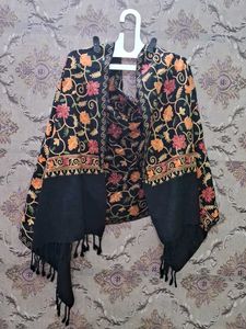 Embroidered Black Shawl 🆕