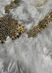 Exquisite Embellished Necklace Set