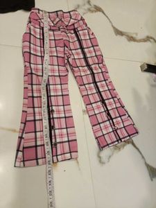 Cute Girls Outfit - Top &amp; Plaid Pants