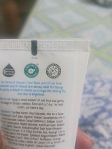 The Mom's Co Natural Vitamin C FAce Wash