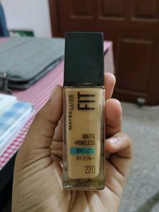 Maybelline Fit Me Matte Foundation