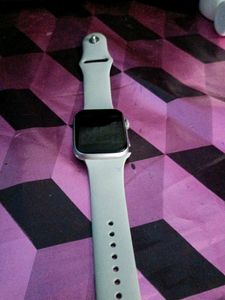 Smart Watch With Charger