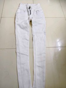 White High Waisted Jeans
