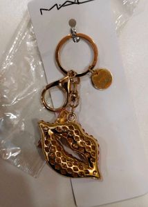 Mac Beautiful Makeup lover keychain