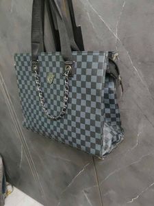 Stylish Checkerboard Tote Bag