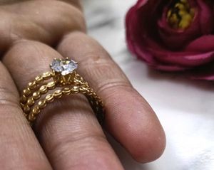 Elegant Gold Ring with Crystal