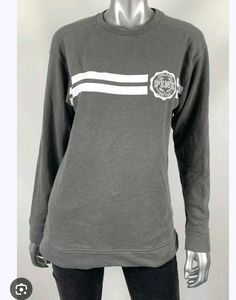 Gray Victoria secret Sweatshirt👍